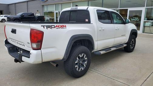 2016 Toyota Tacoma TRD Sport
