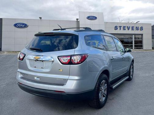 2017 Chevrolet Traverse 2LT
