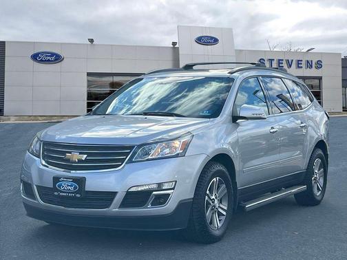 2017 Chevrolet Traverse 2LT