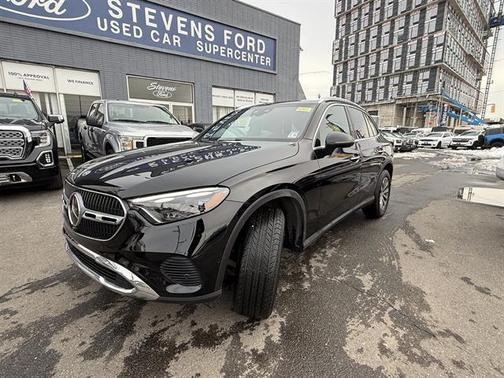 2025 Mercedes-Benz GLC 300 4MATIC