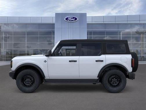 Oxford White 2026 Ford Bronco Outer Banks