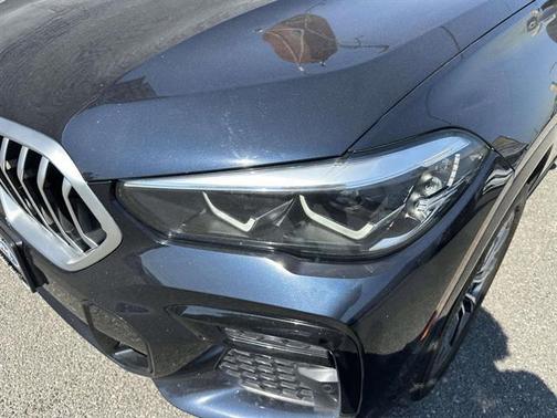 Carbon Black Metallic 2023 BMW X6 xDrive40i