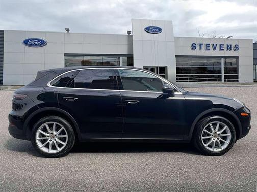 2023 Porsche Cayenne Cayenne