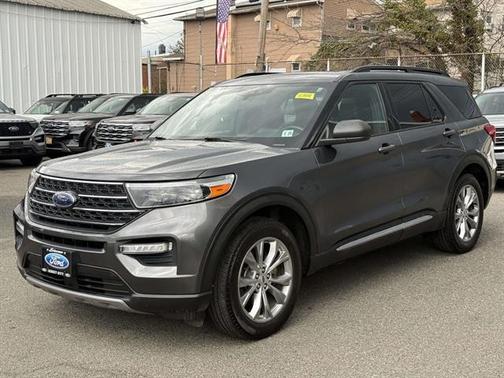 Magnetic Metallic 2020 Ford Explorer XLT