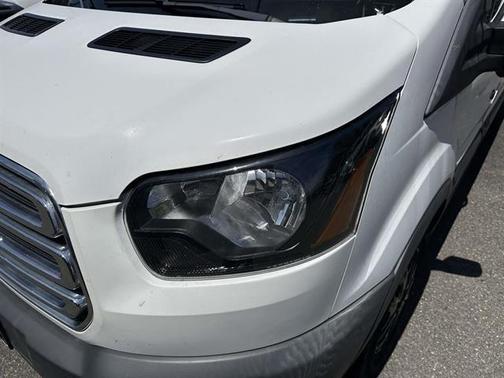Oxford White 2018 Ford Transit-350 XLT