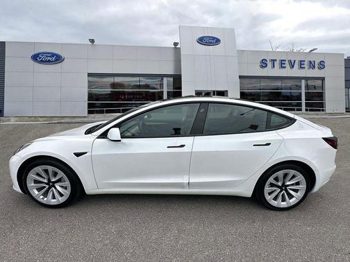 2023 Tesla Model 3 Standard Range