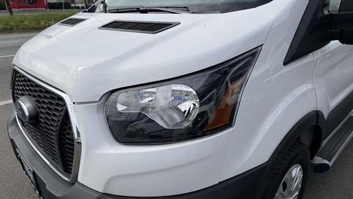 Oxford White 2025 Ford Transit-250 Base