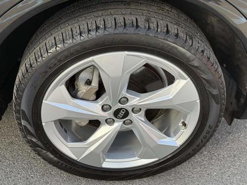 Brilliant Black 2021 Audi Q5 45 Premium Plus