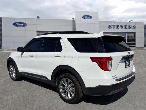White 2024 Ford Explorer XLT
