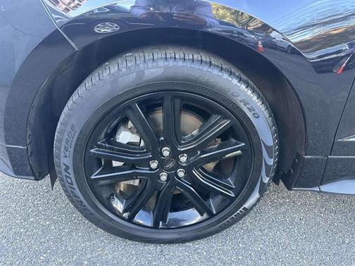 2022 Ford Edge ST Line