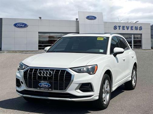 2022 Audi Q3 40 Premium