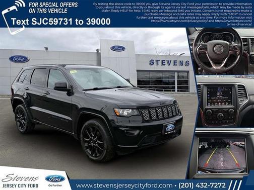 Diamond Black Crystal Pearlcoat 2017 Jeep Grand Cherokee Altitude