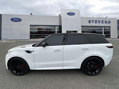 2024 Land Rover Range Rover Sport SE