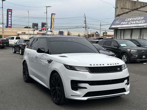 2024 Land Rover Range Rover Sport SE