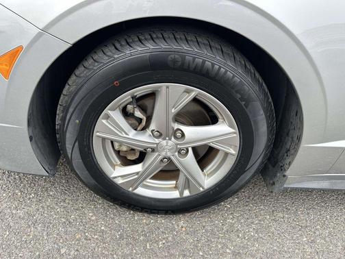 2020 Hyundai SONATA SE