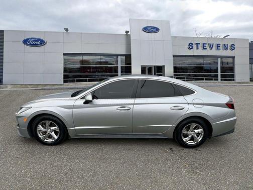 2020 Hyundai SONATA SE