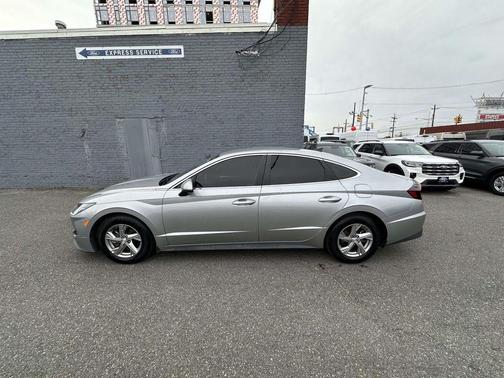 2020 Hyundai SONATA SE