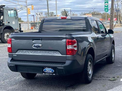 2023 Ford Maverick XL