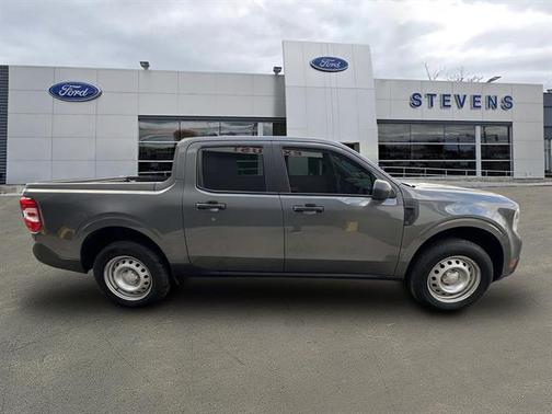 2023 Ford Maverick XL