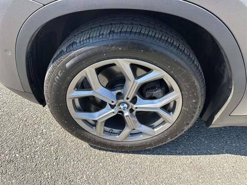 Dark Graphite Metallic 2023 BMW X3 xDrive30i