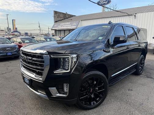 2023 GMC Yukon SLT