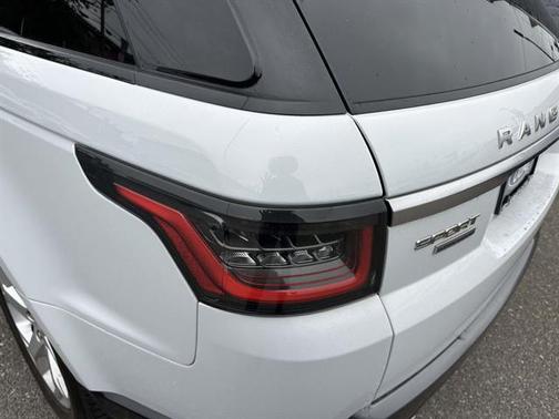 Yulong White Metallic 2018 Land Rover Range Rover Sport Supercharged