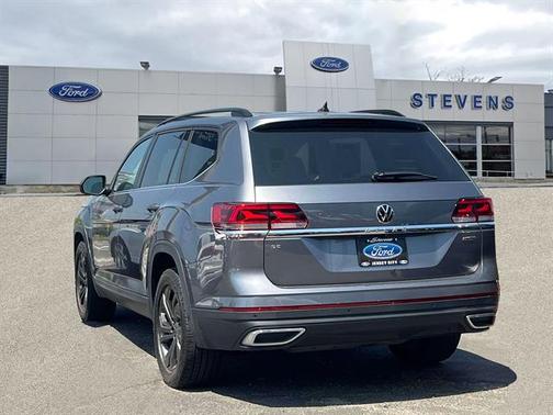 2022 Volkswagen Atlas 2.0T SE w/Technology 4MOTION