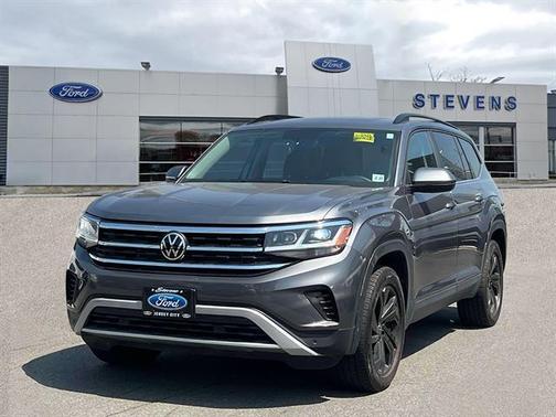 2022 Volkswagen Atlas 2.0T SE w/Technology 4MOTION