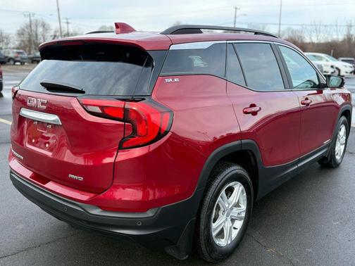 2021 GMC Terrain SLE