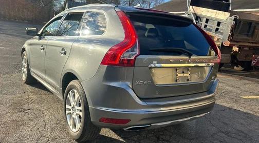 2016 Volvo XC60 T5 Premier