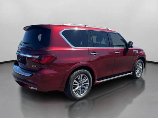 2021 INFINITI QX80 Luxe