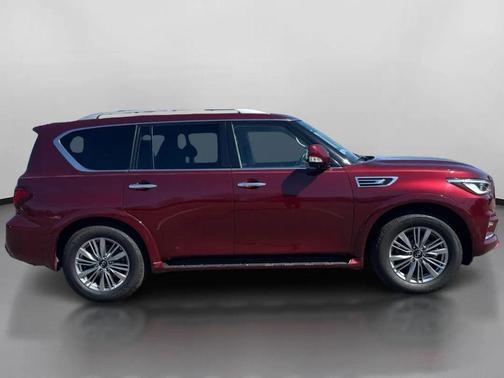 2021 INFINITI QX80 Luxe