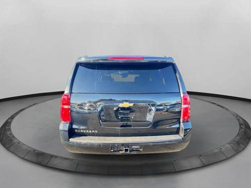 2019 Chevrolet Suburban LT