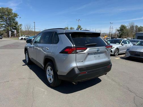 2019 Toyota RAV4 Hybrid LE