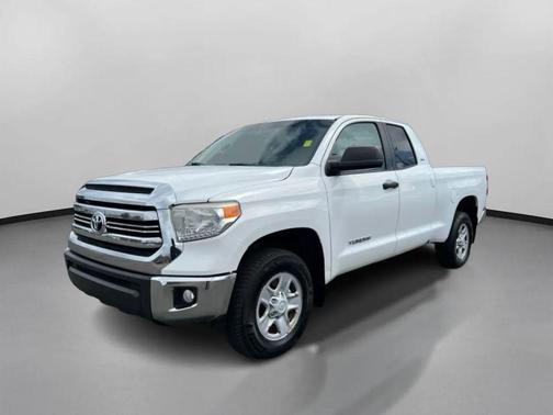 Super White 2016 Toyota Tundra SR5