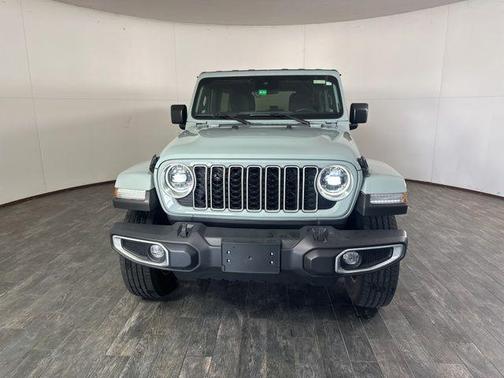 2024 Jeep Wrangler 4-Door Sahara