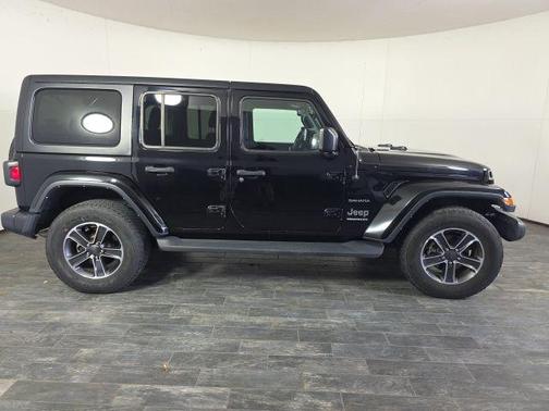 2023 Jeep Wrangler 4-Door Sahara