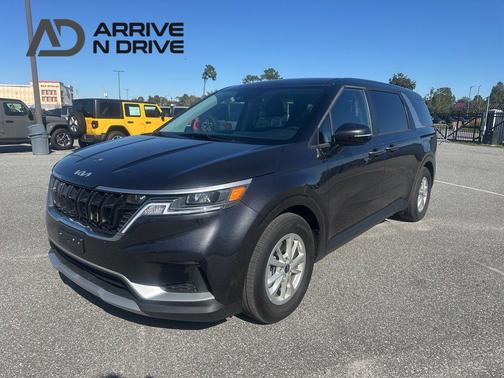 2024 Kia Carnival LX