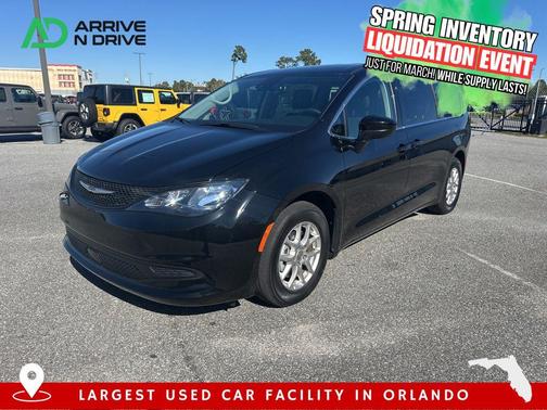 2024 Chrysler Voyager LX