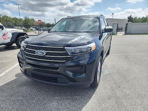 Agate Black Metallic 2024 Ford Explorer XLT
