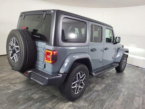 2024 Jeep Wrangler 4-Door Sahara