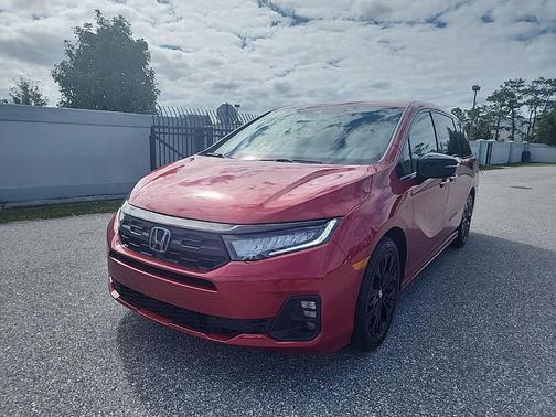 Radiant Red Metallic II 2025 Honda Odyssey Sport-L