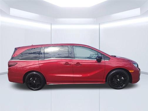 Radiant Red Metallic II 2025 Honda Odyssey Sport-L