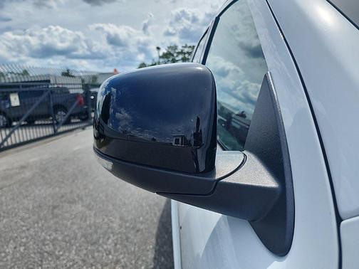 White Knuckle Clearcoat 2022 Dodge Durango R/T