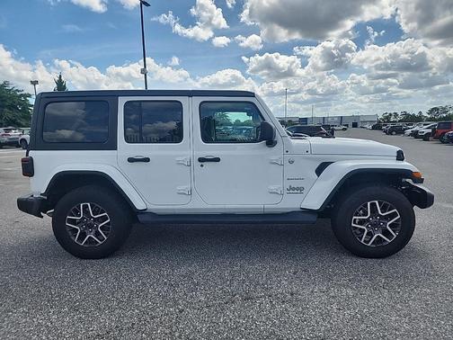Bright White 2024 Jeep Wrangler 4-Door Sahara