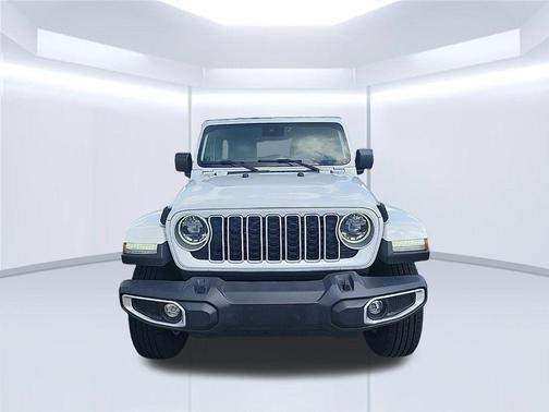 Bright White 2024 Jeep Wrangler 4-Door Sahara