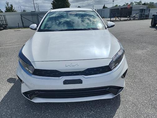 2024 Kia Forte EX
