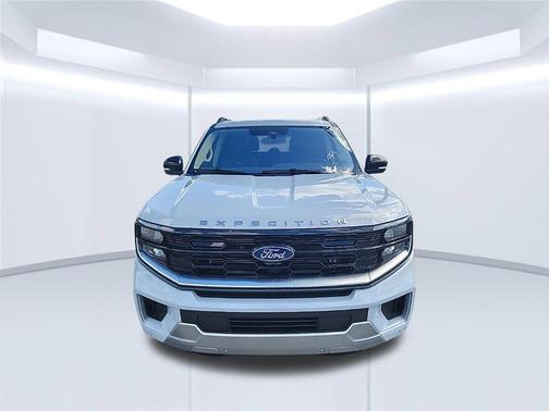 Silver Metallic 2025 Ford Expedition Platinum