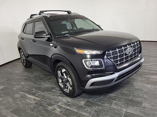 2022 Hyundai VENUE SEL