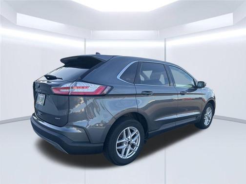 Carbonized Gray Metallic 2023 Ford Edge SEL